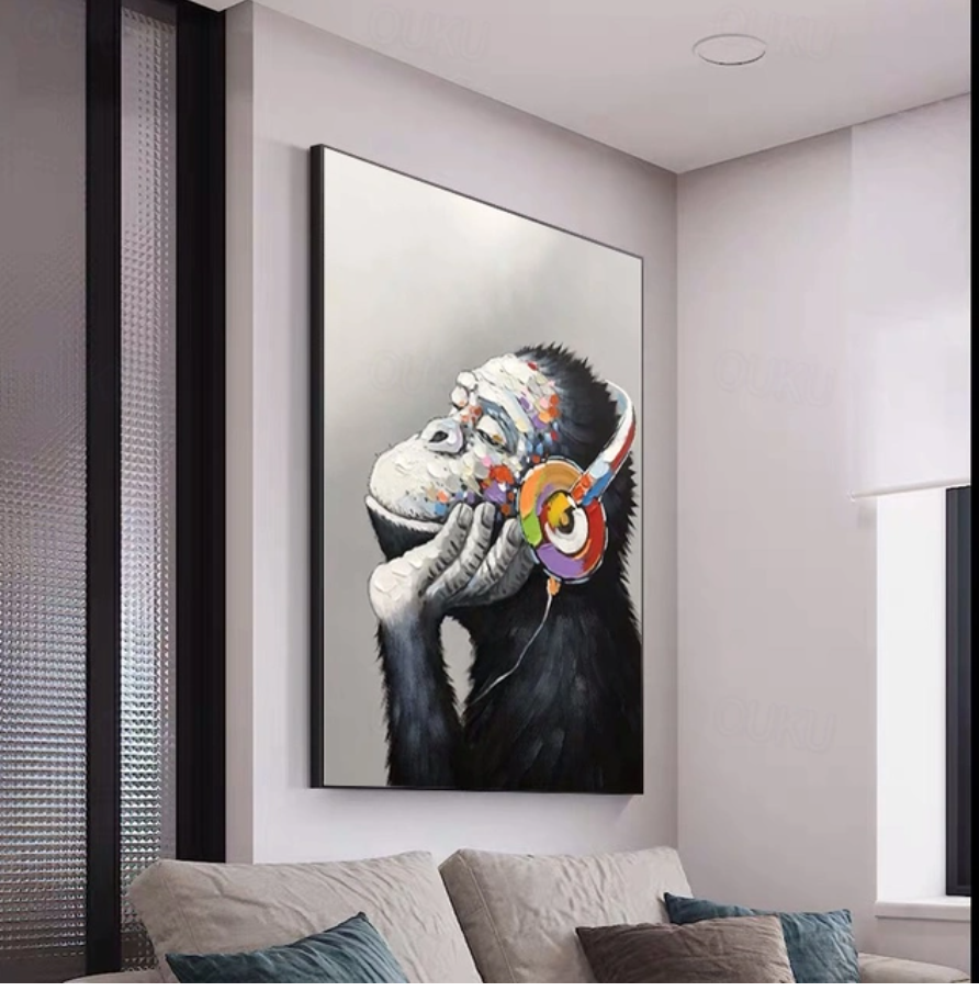 פוסטר חיות - קוף מאזין למוזיקה